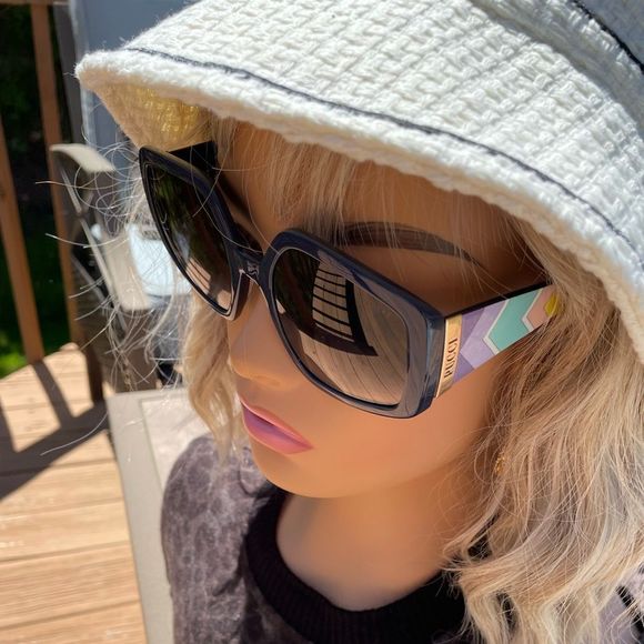 Emilio Pucci Sunglasses - Picture 4 of 9